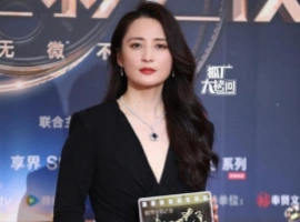 微博电影之夜：章子怡压轴全身亮点，金晨又变样，朱一龙帅气满分-振兴资源分享网